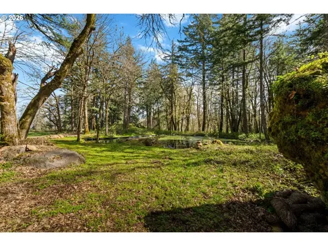 445 Country Club Road Hood River OR 97031