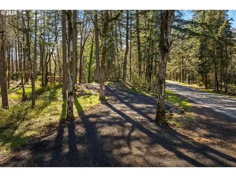 445 Country Club Road Hood River OR 97031