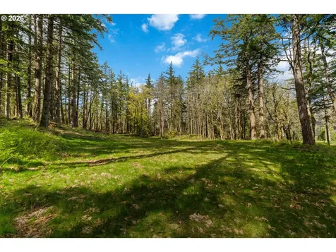 445 Country Club Road Hood River OR 97031