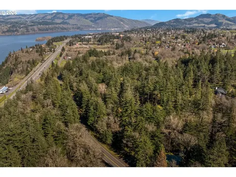 445 Country Club Road Hood River OR 97031