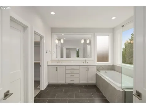 5895 NW 132nd Avenue Portland OR 97229