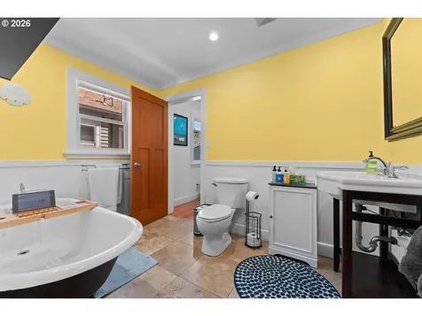 2608 NE 7th Avenue Portland OR 97212