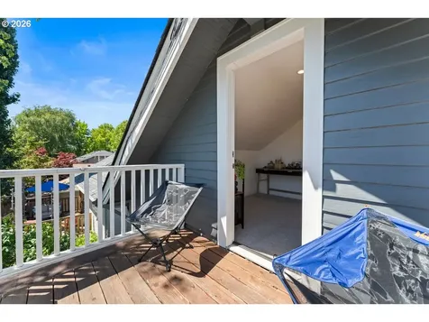 2608 NE 7th Avenue Portland OR 97212