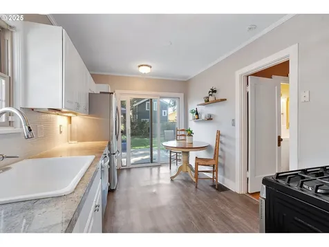 1712 SE 38th Avenue Portland OR 97214