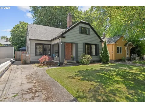1712 SE 38th Avenue Portland OR 97214