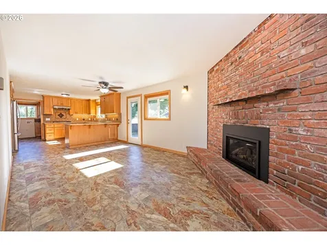 91404 N Coburg Road Eugene OR 97408