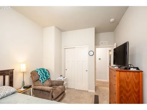 1407 Farmington Drive Junction City OR 97448