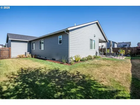 1407 Farmington Drive Junction City OR 97448