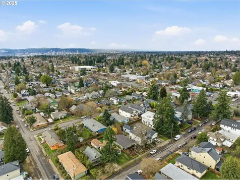 3608 SE 66th Avenue Portland OR 97206