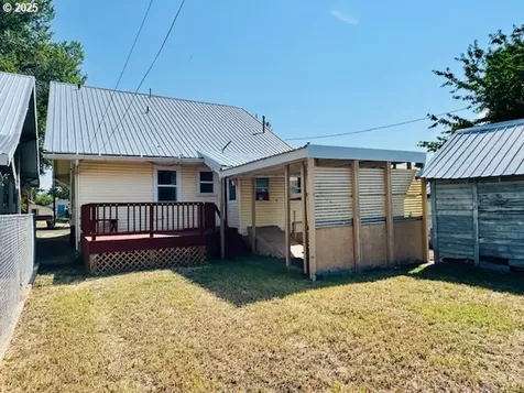 2106 Cedar Street La Grande OR 97850