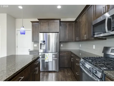 420 SW Mount Adams Street Mcminnville OR 97128