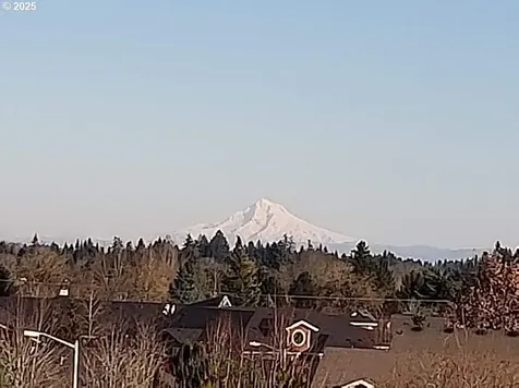 420 SW Mount Adams Street Mcminnville OR 97128