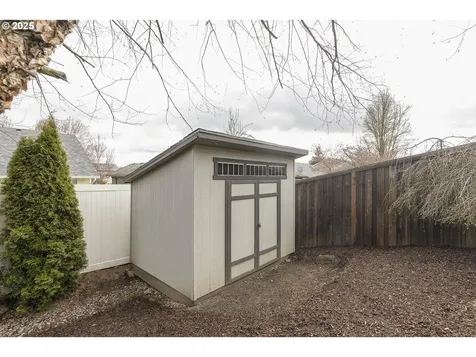 420 SW Mount Adams Street Mcminnville OR 97128