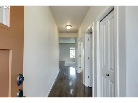 420 SW Mount Adams Street Mcminnville OR 97128