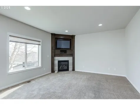 420 SW Mount Adams Street Mcminnville OR 97128