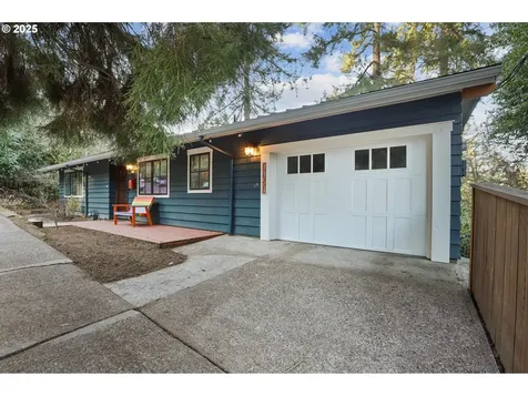 3859 NW Thurman Street Portland OR 97210