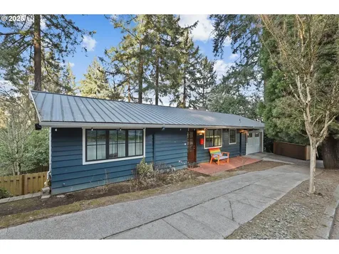 3859 NW Thurman Street Portland OR 97210