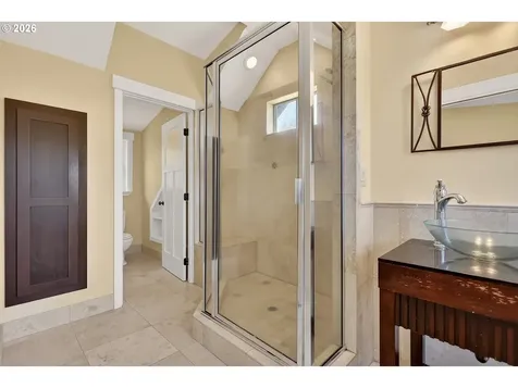 499 1st Street Maupin OR 97037