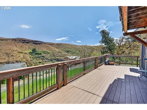 499 1st Street Maupin OR 97037