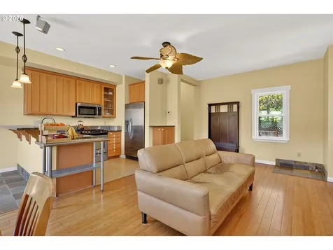499 1st Street Maupin OR 97037