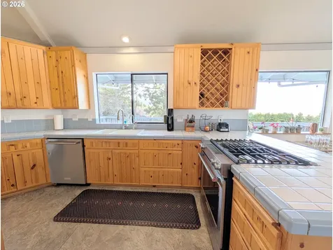 403 Allium Street La Grande OR 97850