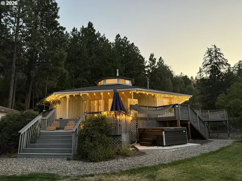 403 Allium Street La Grande OR 97850