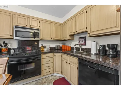 10960 SW Meadowbrook Drive Tigard OR 97224
