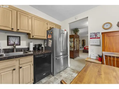 10960 SW Meadowbrook Drive Tigard OR 97224