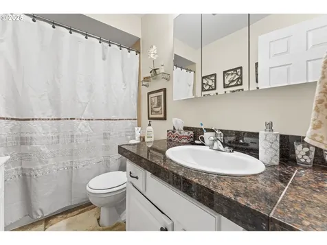 10960 SW Meadowbrook Drive Tigard OR 97224