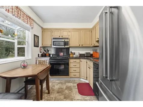 10960 SW Meadowbrook Drive Tigard OR 97224
