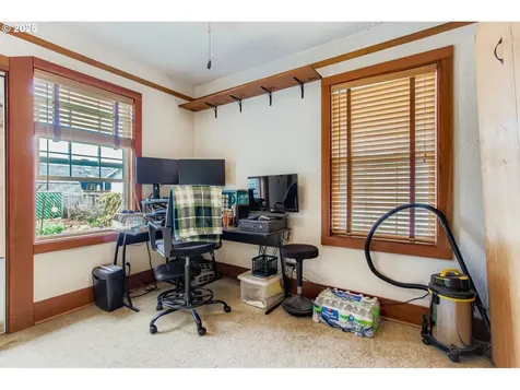 9233 SE Mitchell Street Portland OR 97266