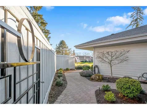 32221 SW Boones Bend Road Wilsonville OR 97070