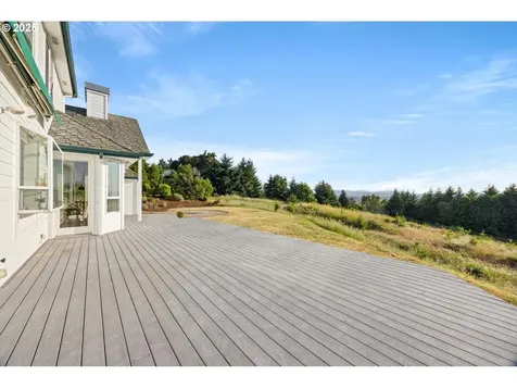 6990 SE Eola Hills Road Amity OR 97101