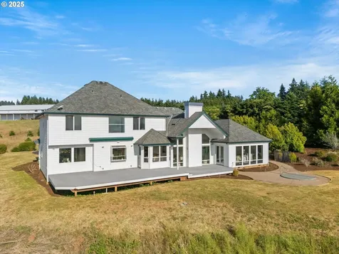 6990 SE Eola Hills Road Amity OR 97101