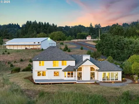 6990 SE Eola Hills Road Amity OR 97101