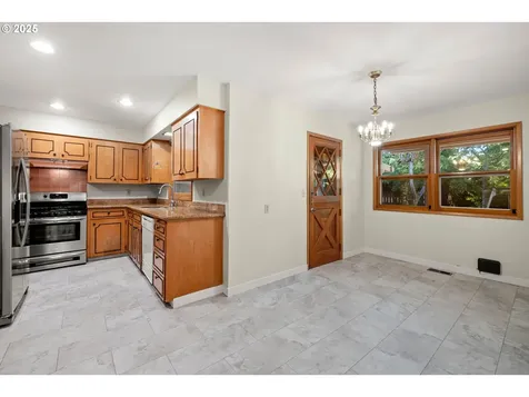 9355 SW Jamieson Road Beaverton OR 97005