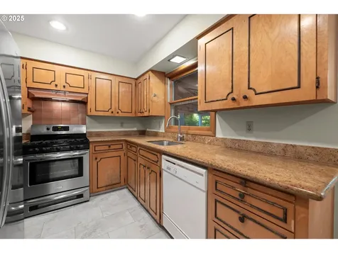9355 SW Jamieson Road Beaverton OR 97005