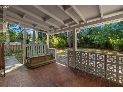 9355 SW Jamieson Road Beaverton OR 97005