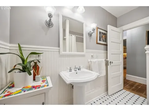 2822 NE 50th Avenue Portland OR 97213