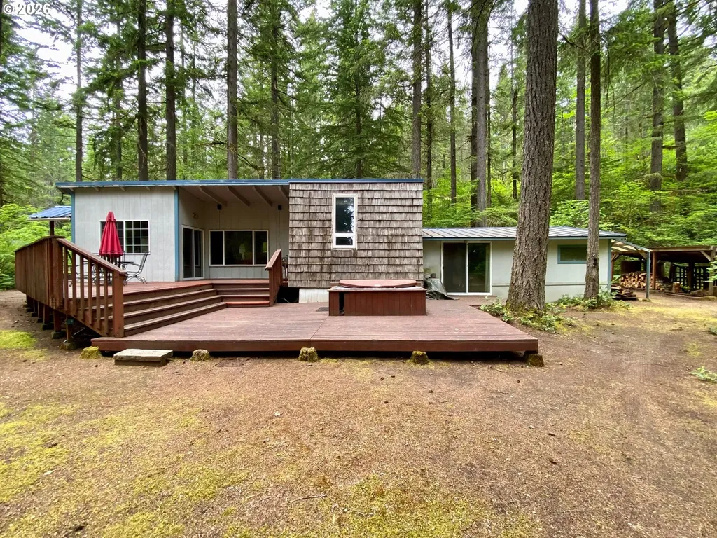 Cabin 99 Northwoods Cougar WA 98616