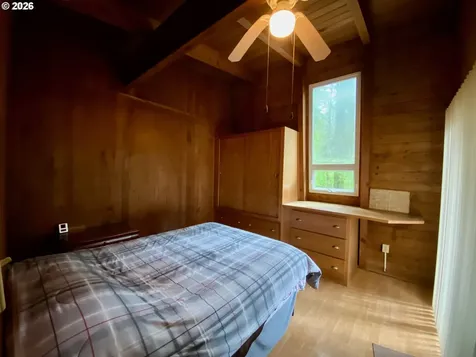 Cabin 99 Northwoods Cougar WA 98616