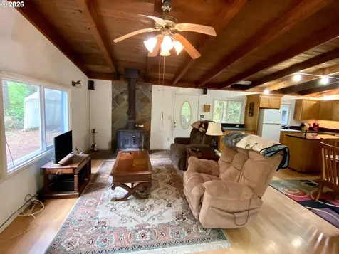 Cabin 99 Northwoods Cougar WA 98616