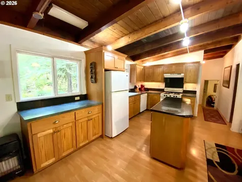 Cabin 99 Northwoods Cougar WA 98616