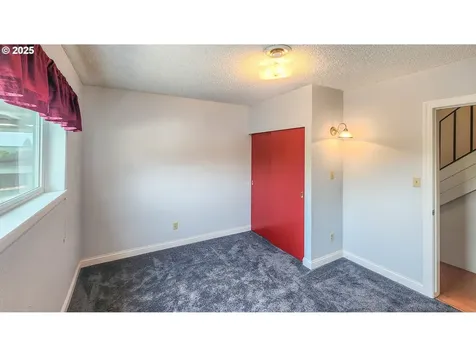 1929 NW Lynwood Street Roseburg OR 97471
