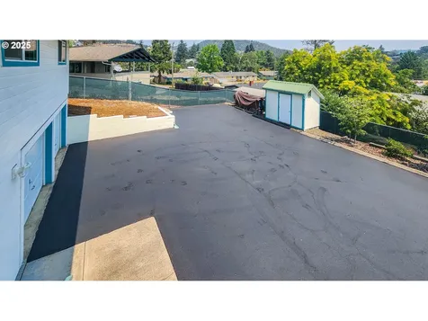 1929 NW Lynwood Street Roseburg OR 97471