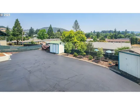 1929 NW Lynwood Street Roseburg OR 97471