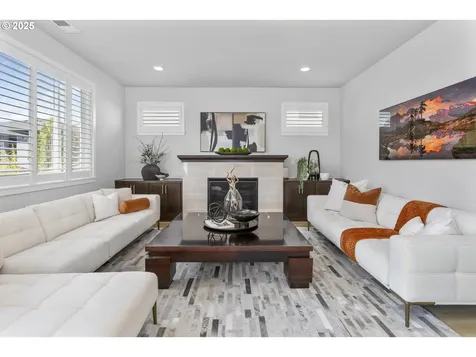 23913 SW Heron Lakes Drive Sherwood OR 97140