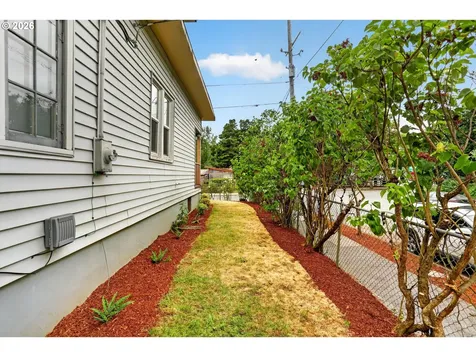 4836 N Albina Avenue Portland OR 97217