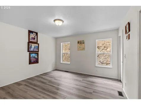 1424 NE Ridge Avenue Roseburg OR 97470