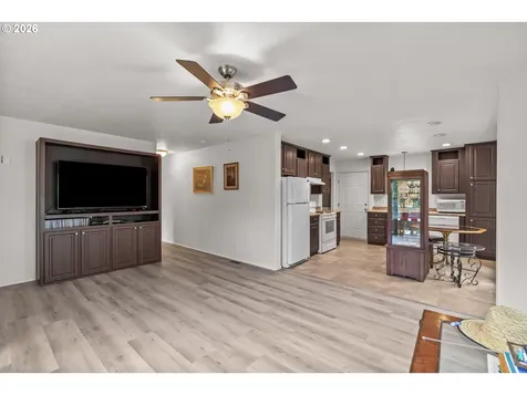 1424 NE Ridge Avenue Roseburg OR 97470